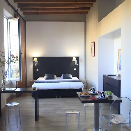 Odalys Le Cheval Blanc 3* 님